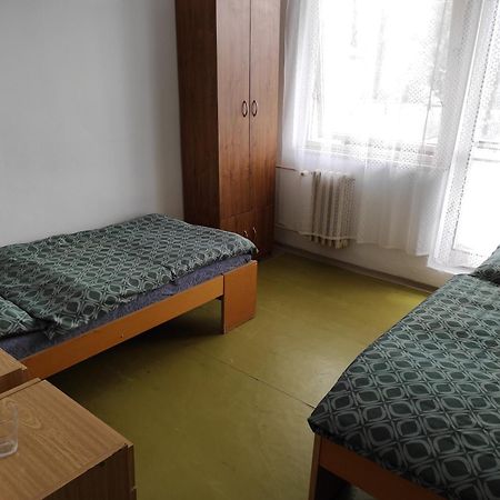 Ubytovna Karpatia Sastin-Straze Esterno foto